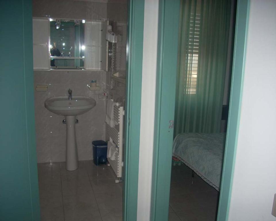 Santoianni Hotel San Martino in Pensilis Phòng bức ảnh
